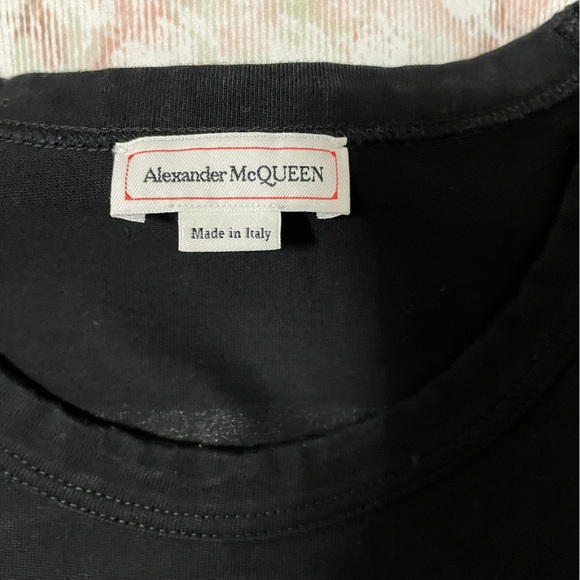 Men’s Alexander McQueen T-Shirt with Card Graphic - Picture 5 of 7